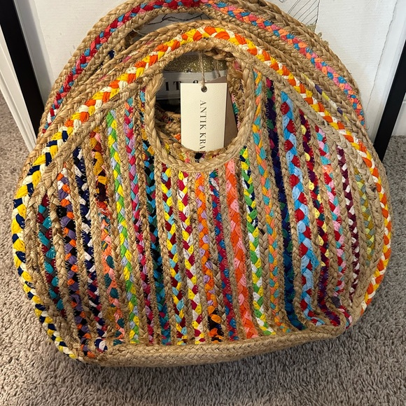 Santa Cruz Wide Stripe Chevron Large Straw Tote Bag: Cappuccino Two Tone